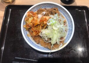 大判豚肩ロース丼 旨辛キムチ