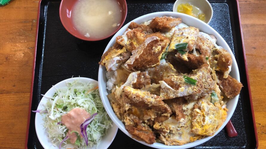 札幌北区定食屋 六宝亭でバラかつ丼 ご飯てんこ盛り、おかず大盛りに挑戦してみる