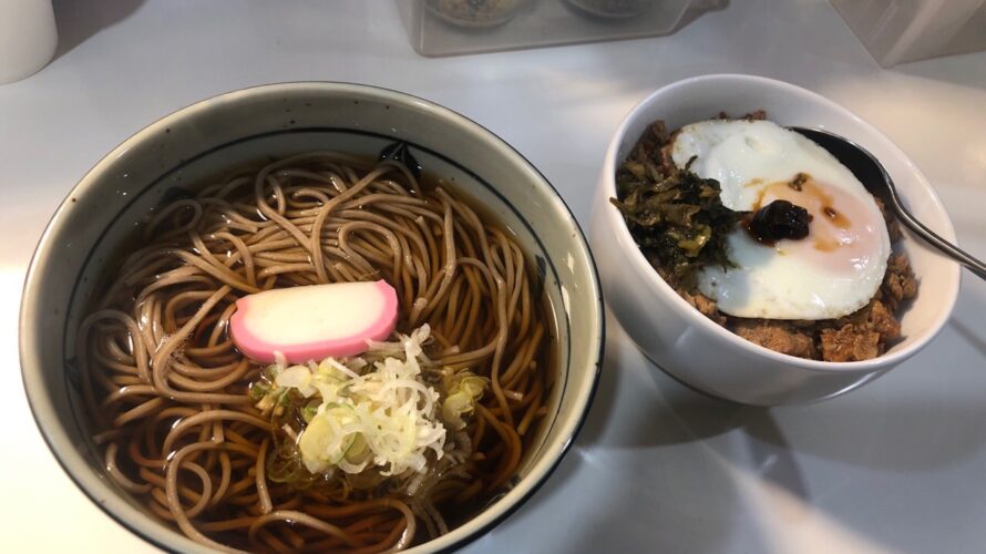 立ち食いそば 豆福でミニ台湾ロール飯かけそばセット600円を食べる!!