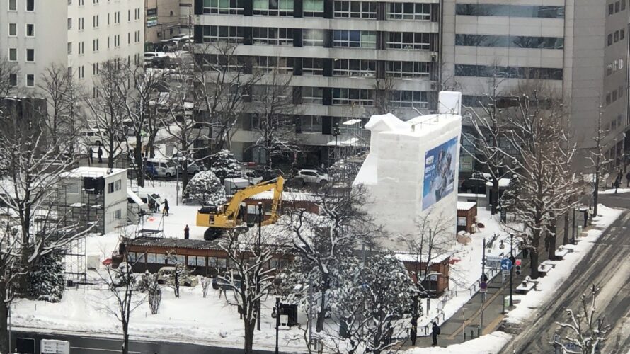 20250130__さっぽ雪まつり大通り西5丁目の雪像つくり_上から2