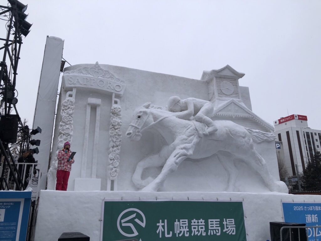 さっぽ雪まつり大通り西5丁目の雪像つくり_完成