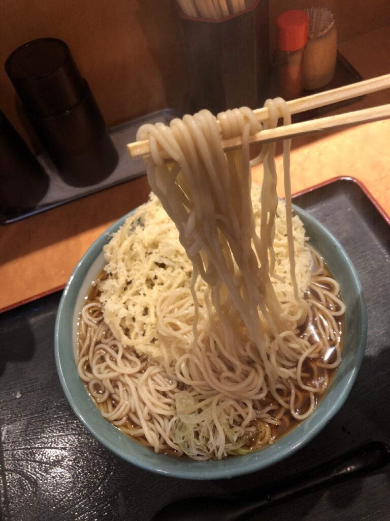 そば処大番テレビ塔本店_ごぼう天そば_麺