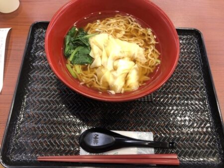 札幌の中華料理 大公のワンタン麺