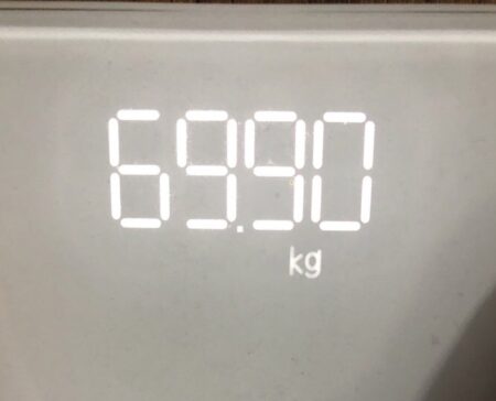 今朝の体重測定